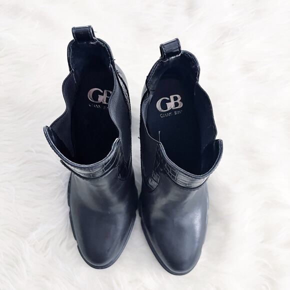 Gianni Bini Black Leather Lug Sole Platform Booties - Picture 2 of 8